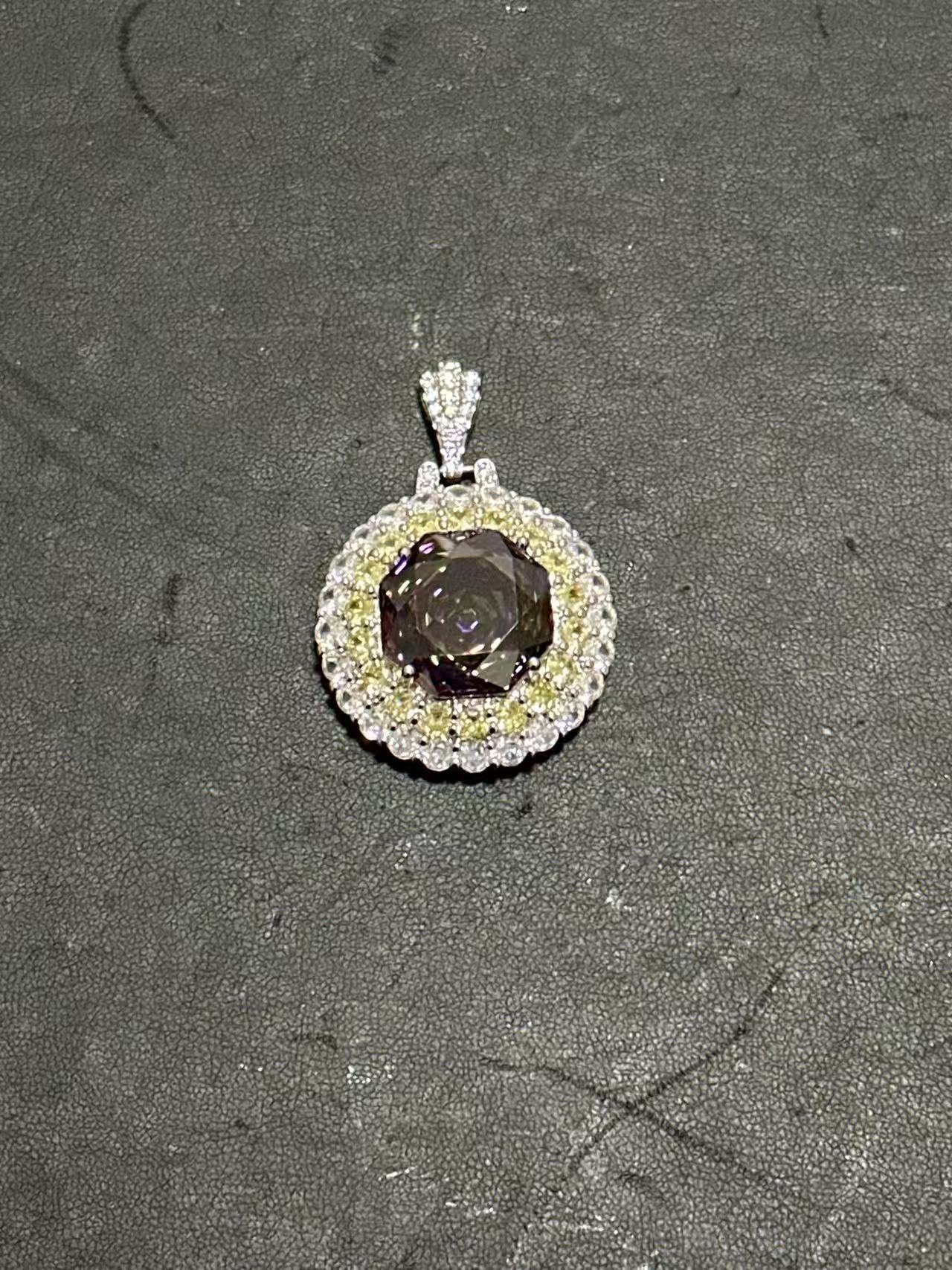 【典藏臻品】时尚气质百搭吊坠Xd126609