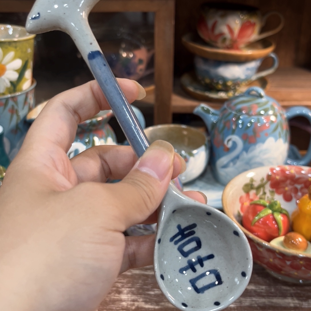 壶红红火火恍恍惚惚的这么火爆我们都