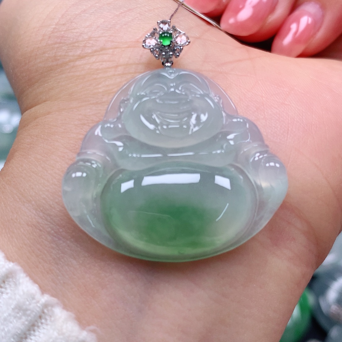 翡翠颈饰18K金镶嵌天然翡翠