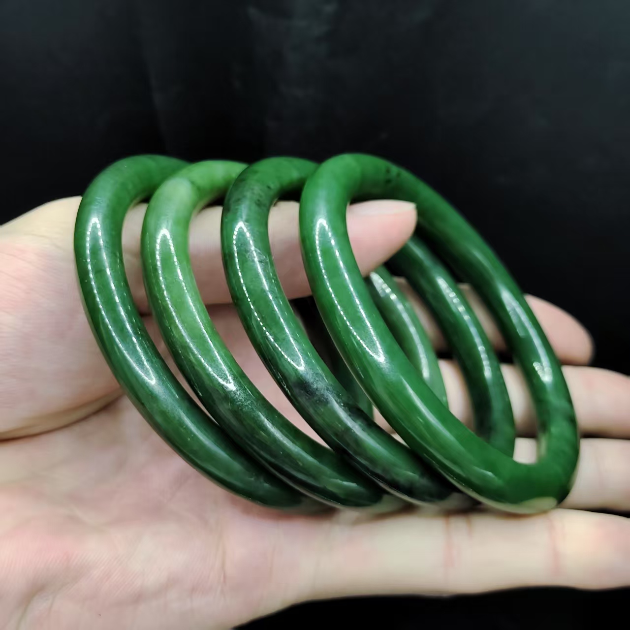 【老三珠宝】和田玉美人条手镯GS【多样性发其一】（圈口随机）