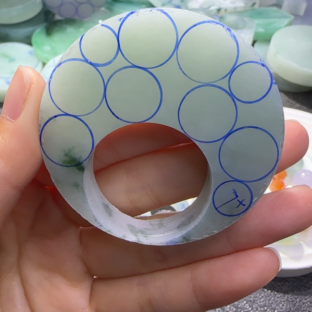 苗***m定制翡翠未镶嵌翡翠