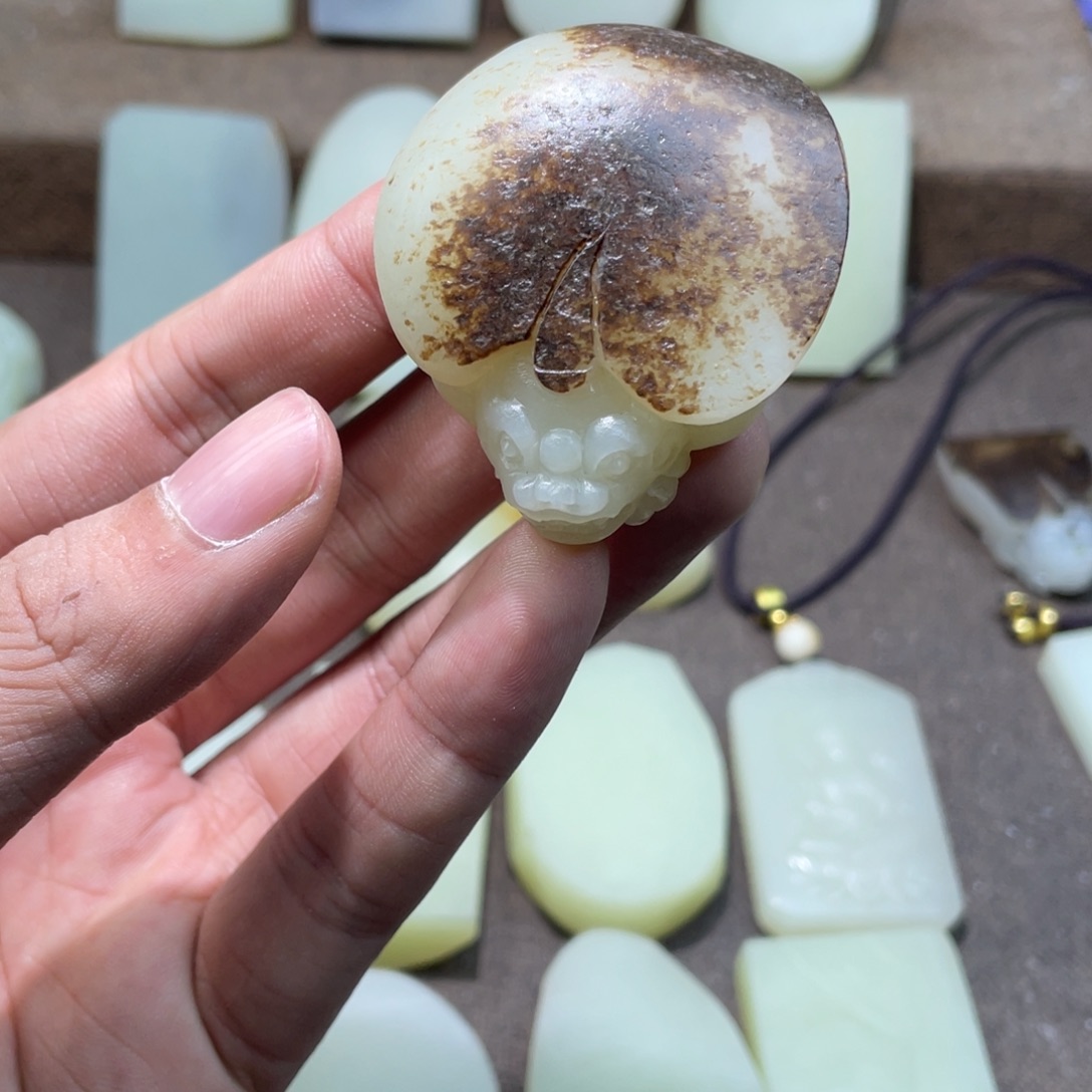 胡***）定制和田玉未镶嵌和田玉