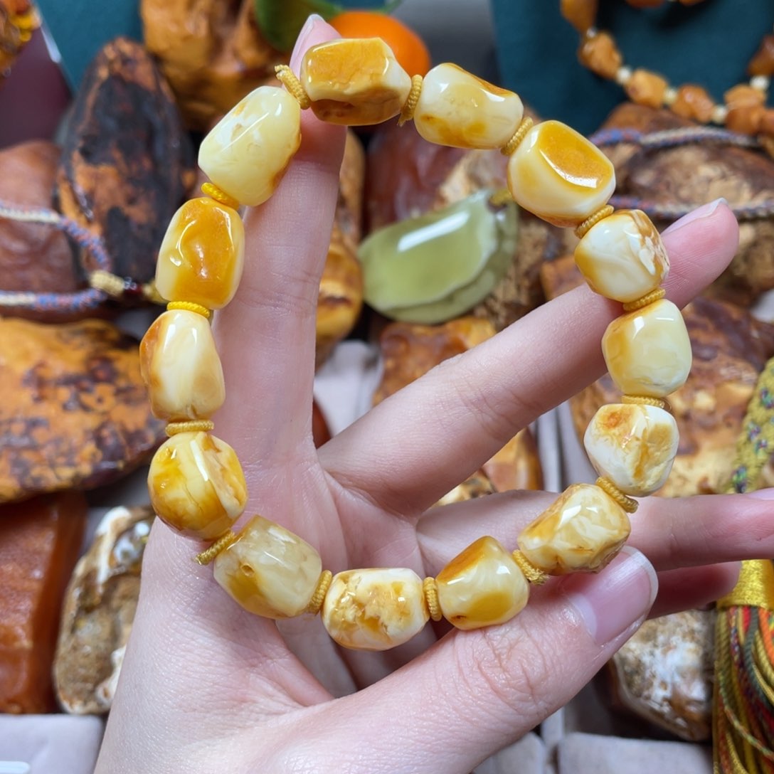 琥珀珠宝奇石未镶嵌