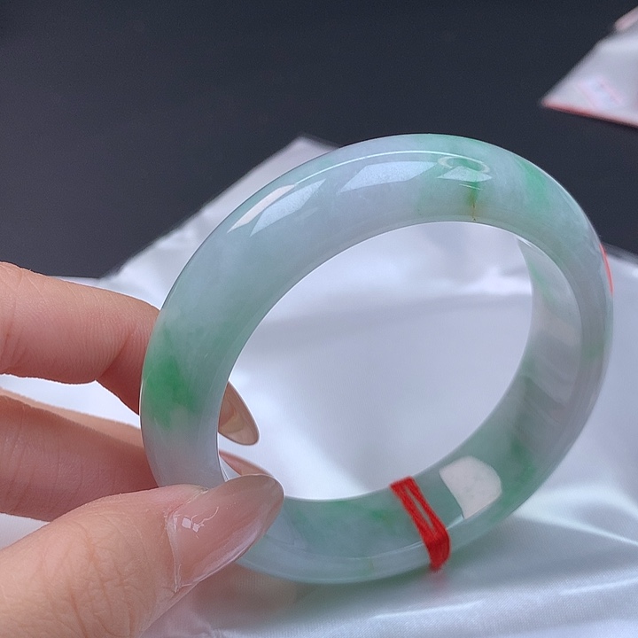 翡翠未镶嵌手镯57