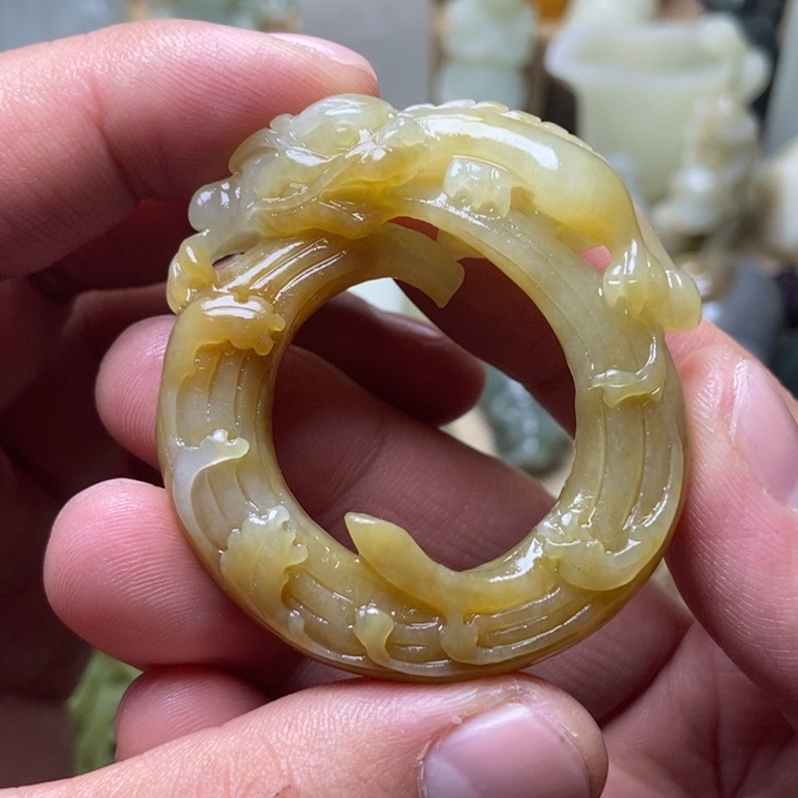 和田玉未镶嵌挂件