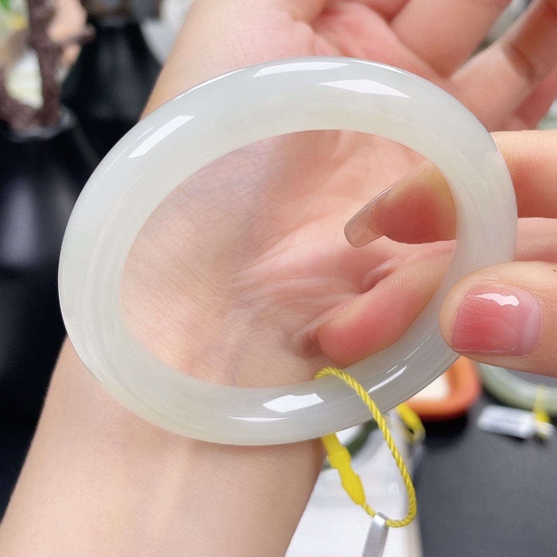 和田玉手镯5455未镶嵌