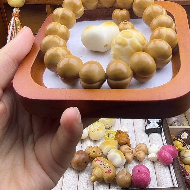 フ***檬猴头核桃手串柯基臀设计款手持