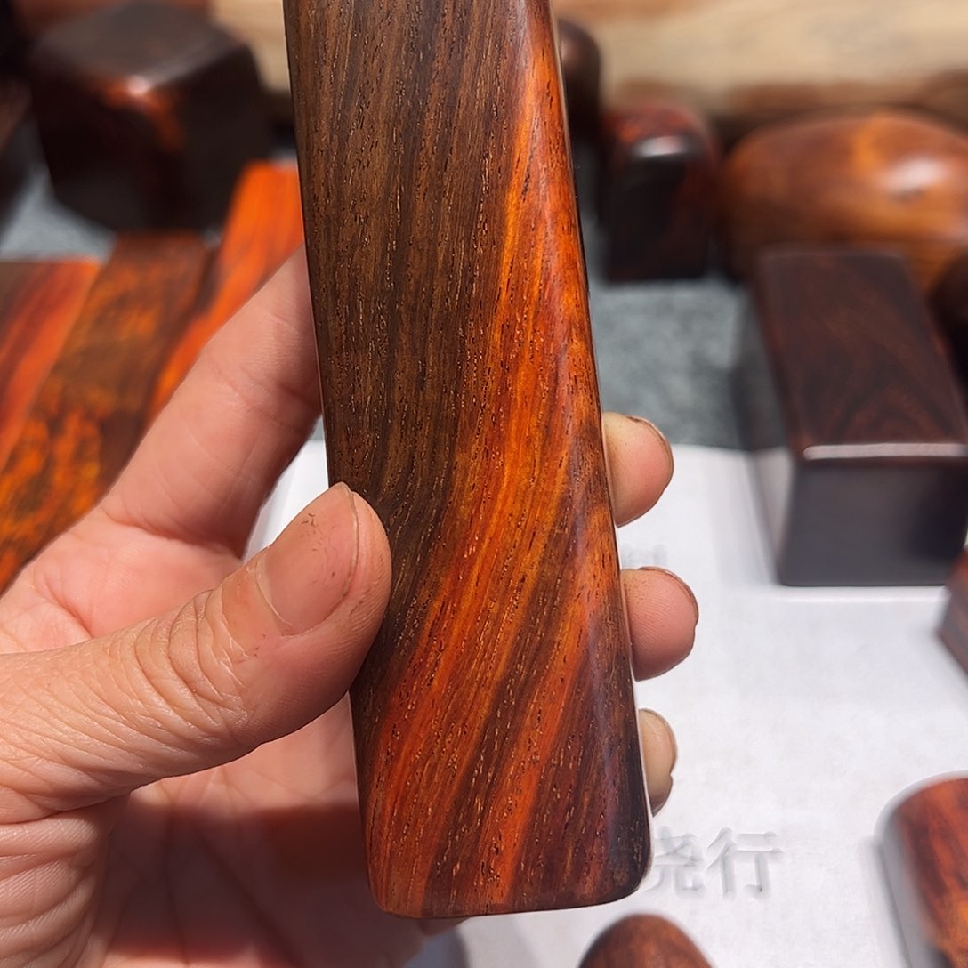 交趾黄檀（大红酸枝）金*果