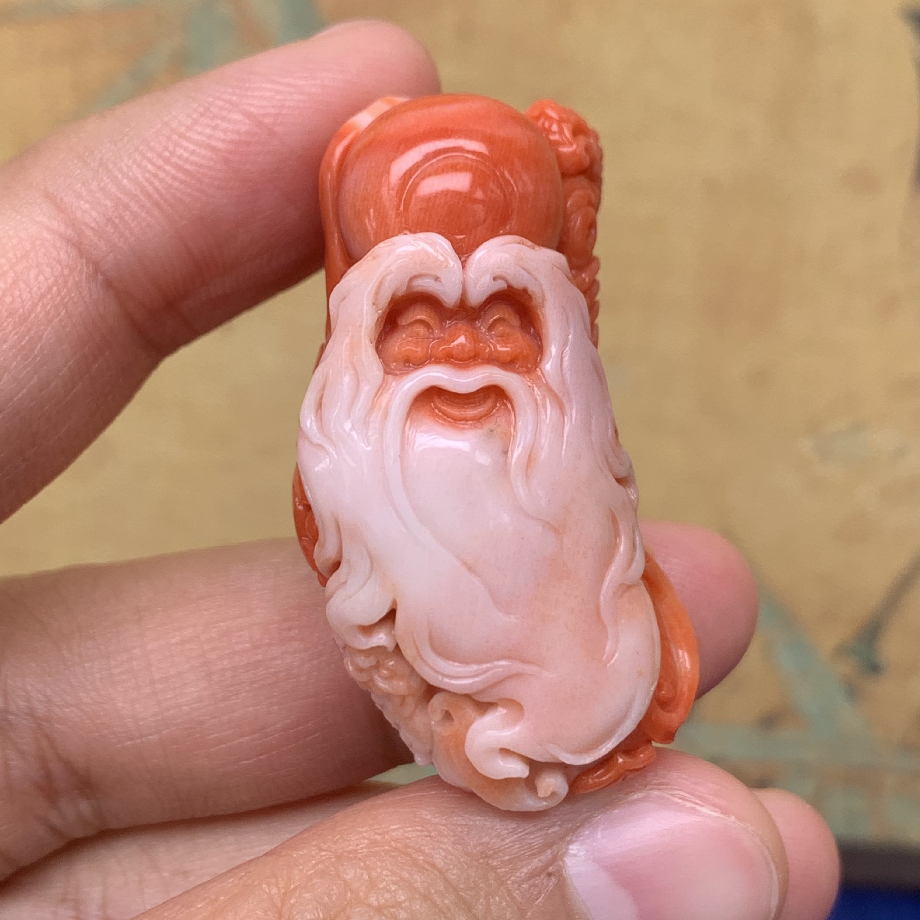 天然台湾momo粉珊瑚橘红手工雕刻款寿星公摆件基地发货一物一证