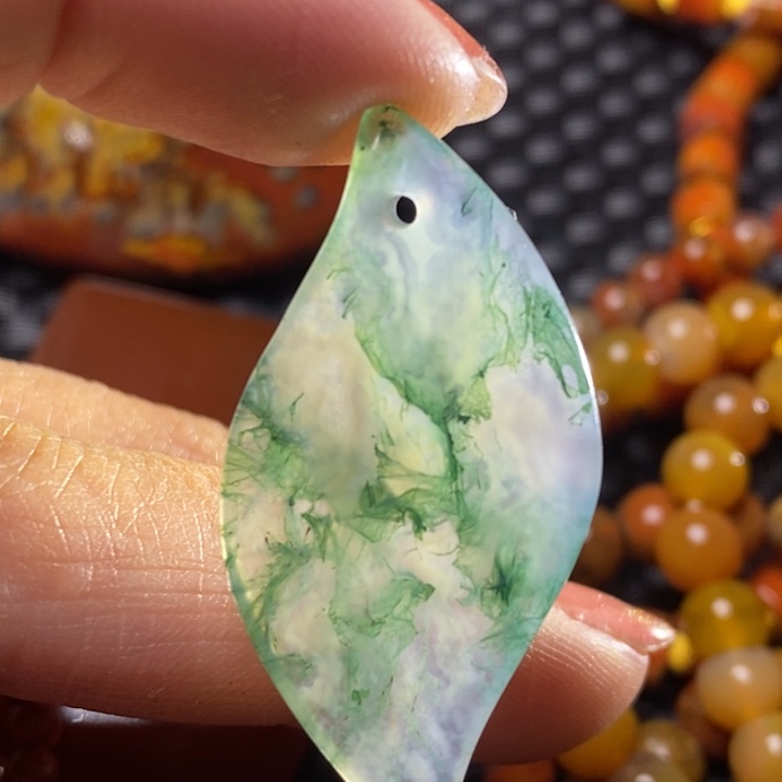 玛瑙/玉髓颈饰未镶嵌