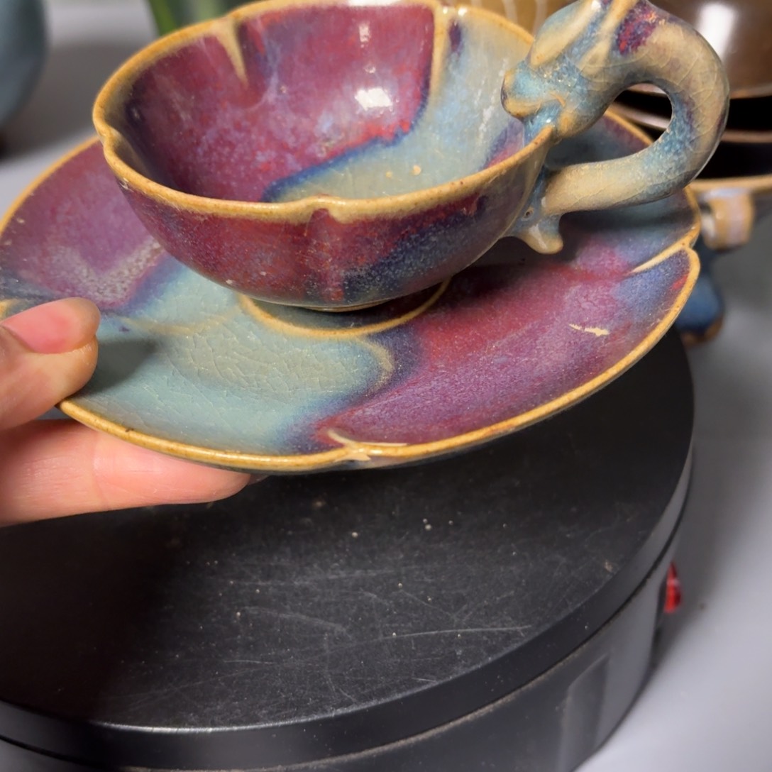 瓷片器形美观精致