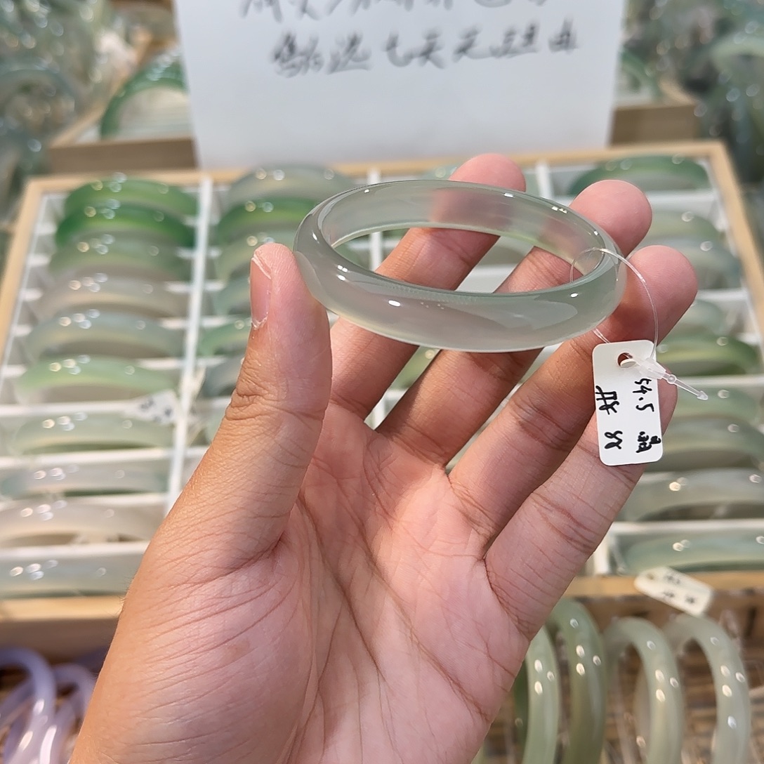 玛瑙/玉髓未镶嵌手镯圈口54.5