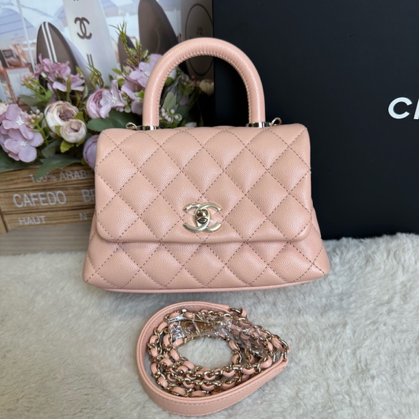 未使用 Chanel/香奈儿 粉金荔枝牛迷你coco handle（31开全套）