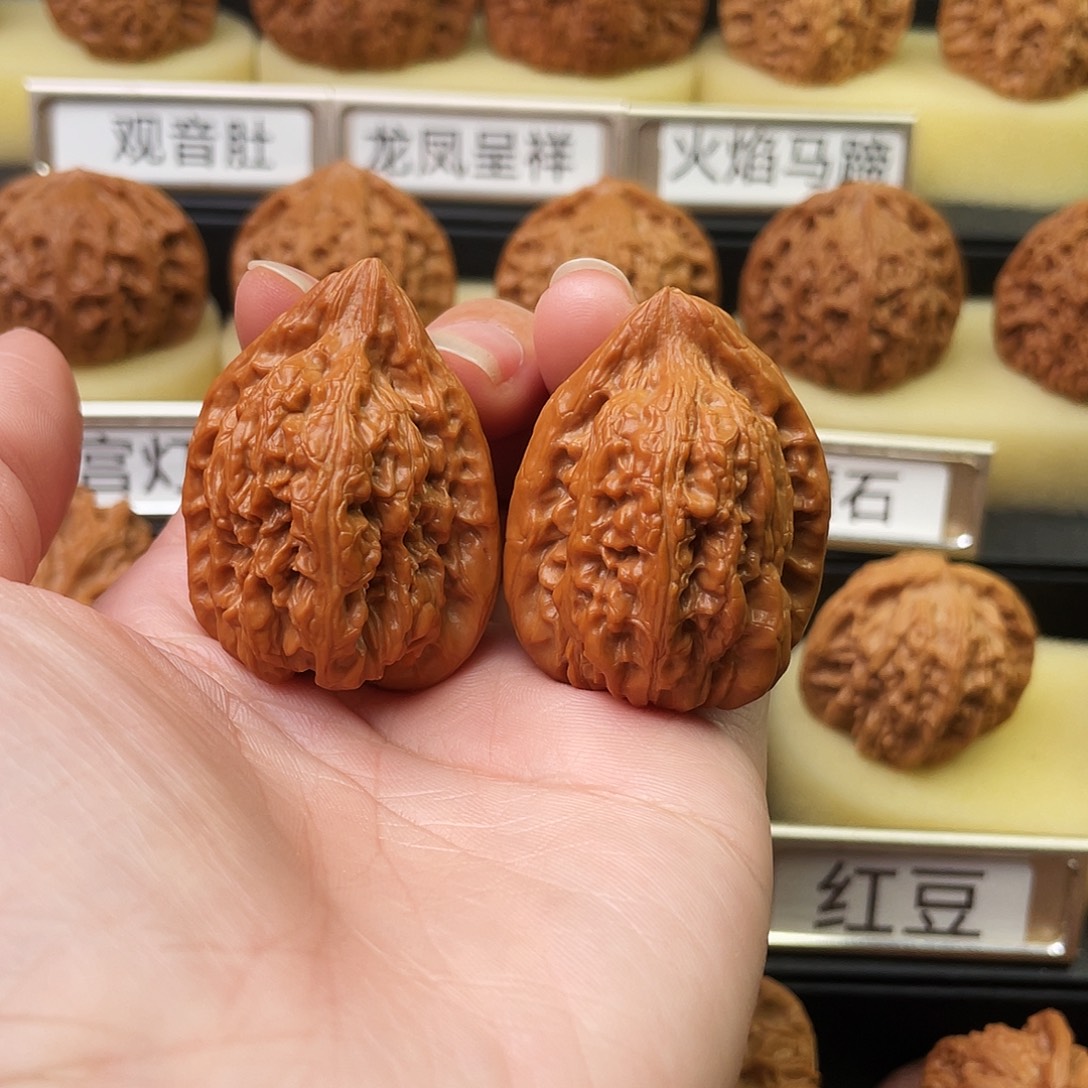文玩核桃吊坠赤龙鸡心33全品948