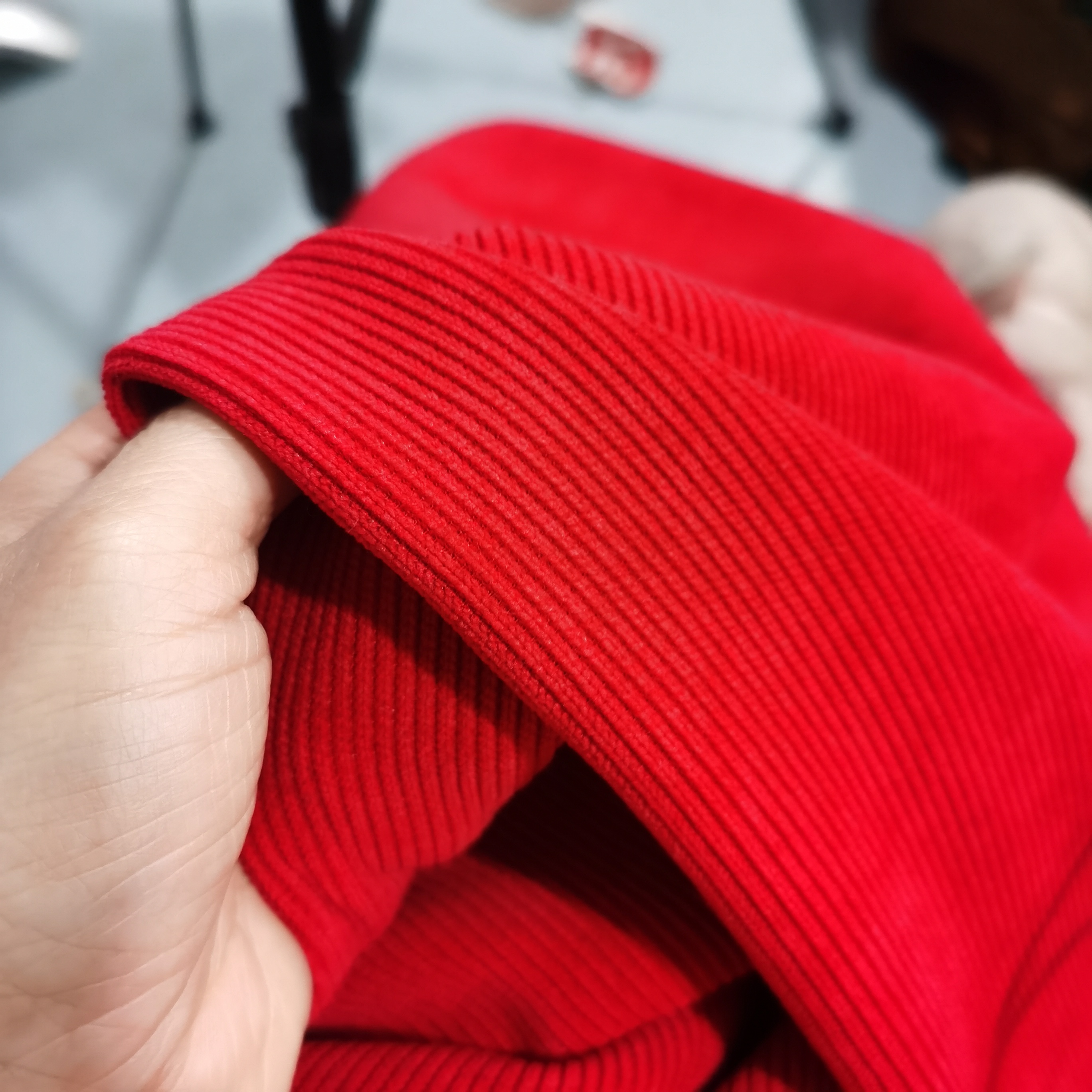 雪尼尔条绒布料中国红1.1米