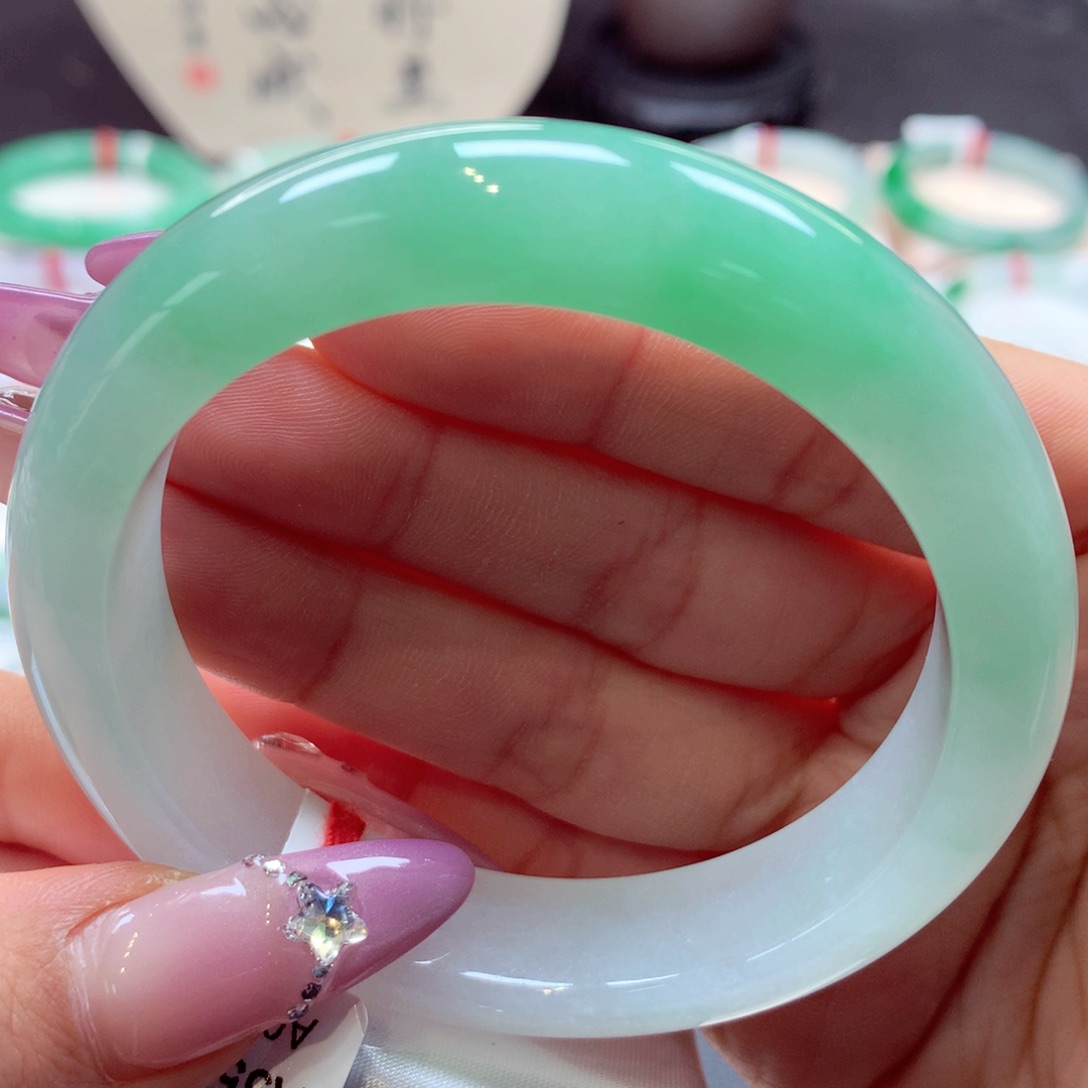 翡翠手镯未镶嵌正圈21号66