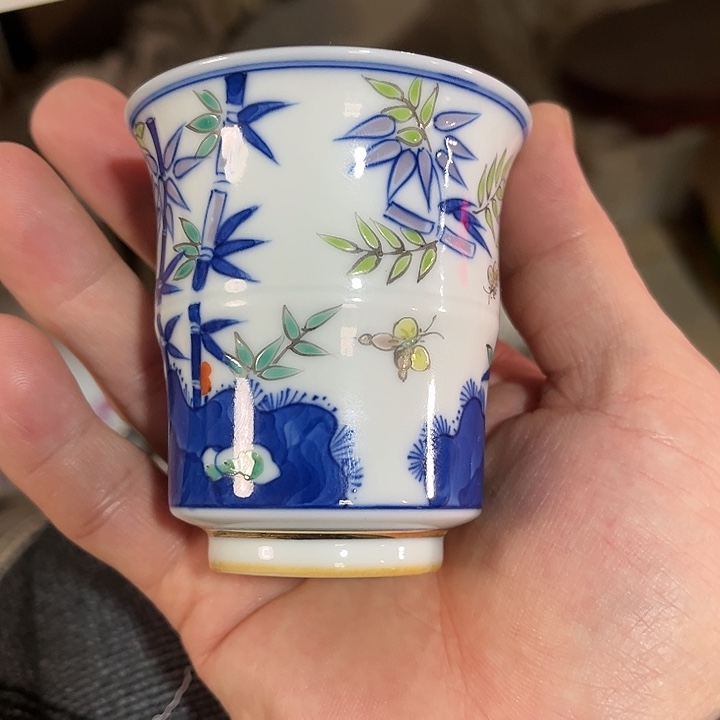 瓷片景德镇陶瓷杯子。