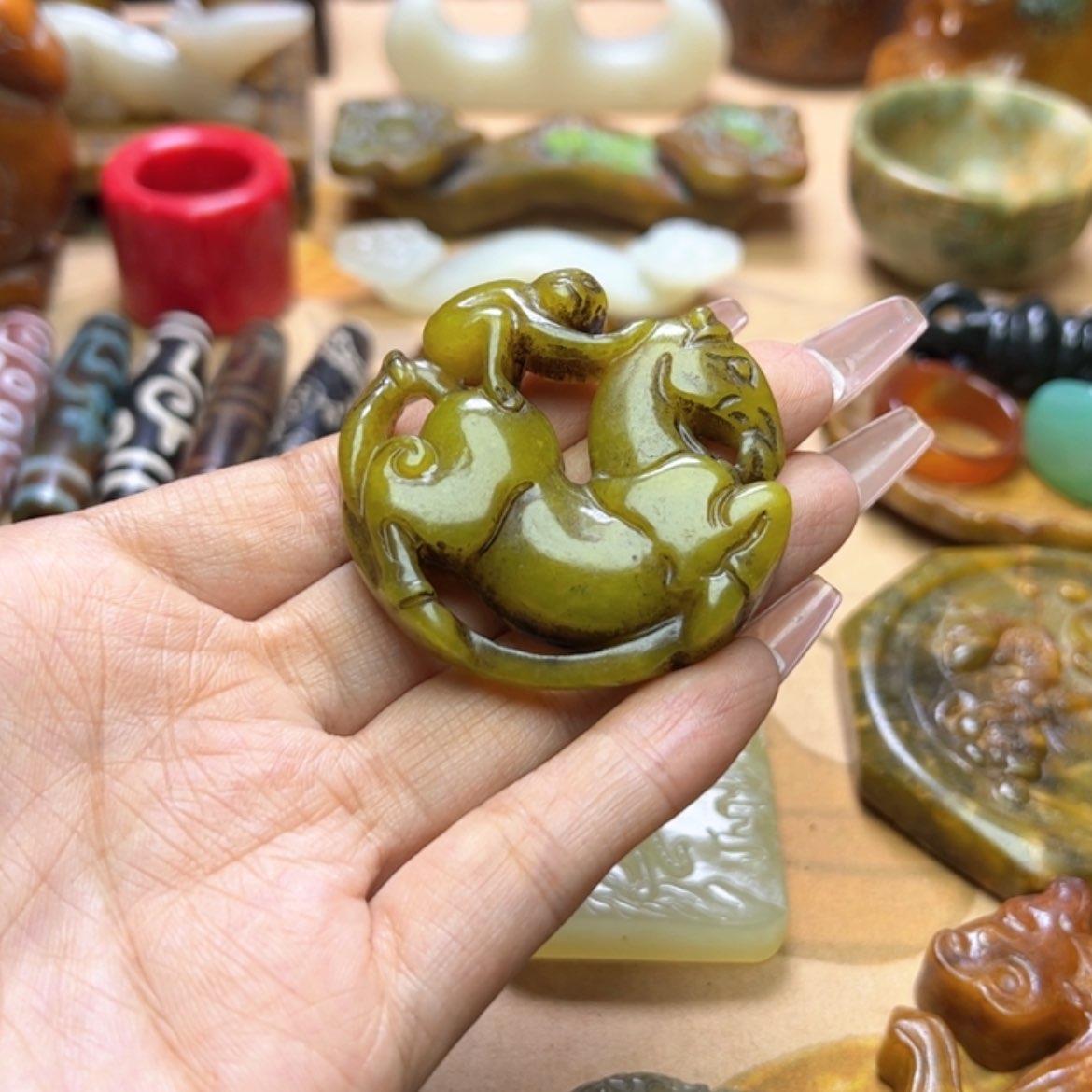 【闪购商品】蛇纹石玉颈饰未镶嵌