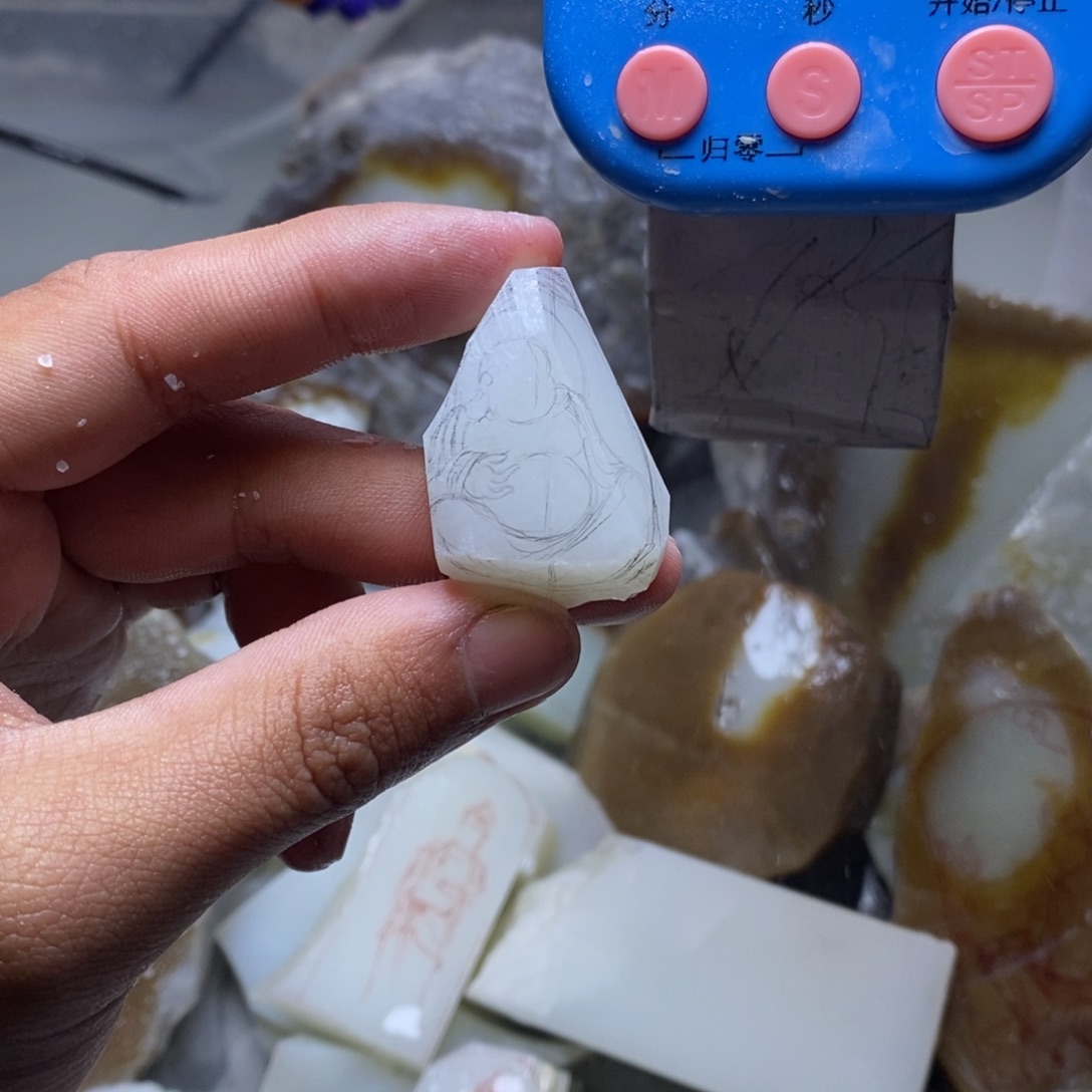 定制和田玉吊坠未镶嵌抹****春