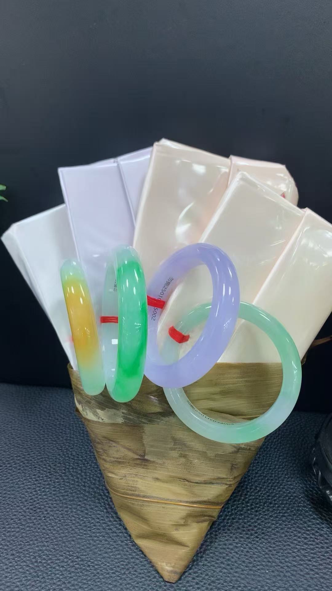 缅风时尚圆形古法靓丽手镯