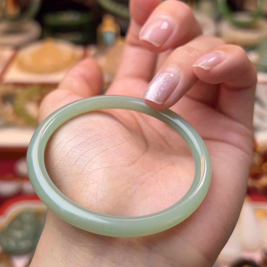 和田玉手镯未镶嵌49