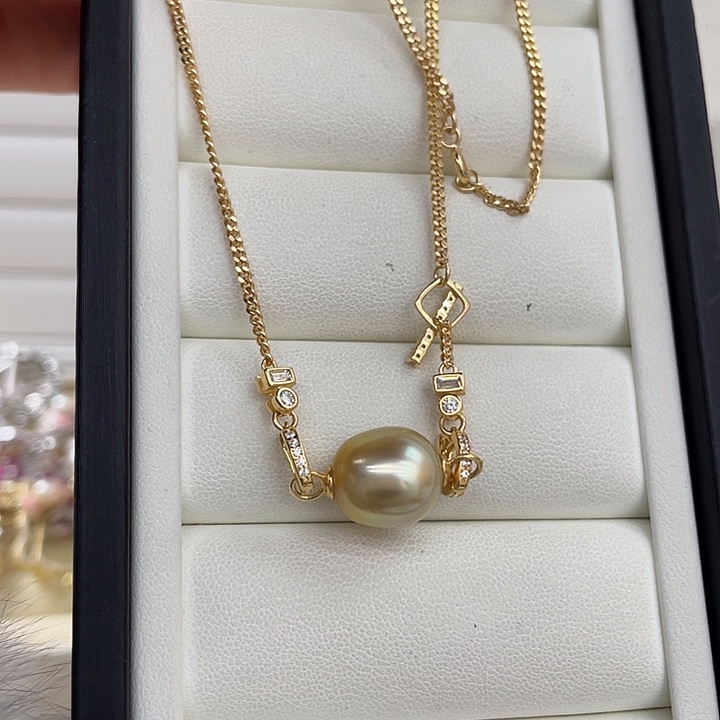 颈饰银S925镶嵌海水珍珠