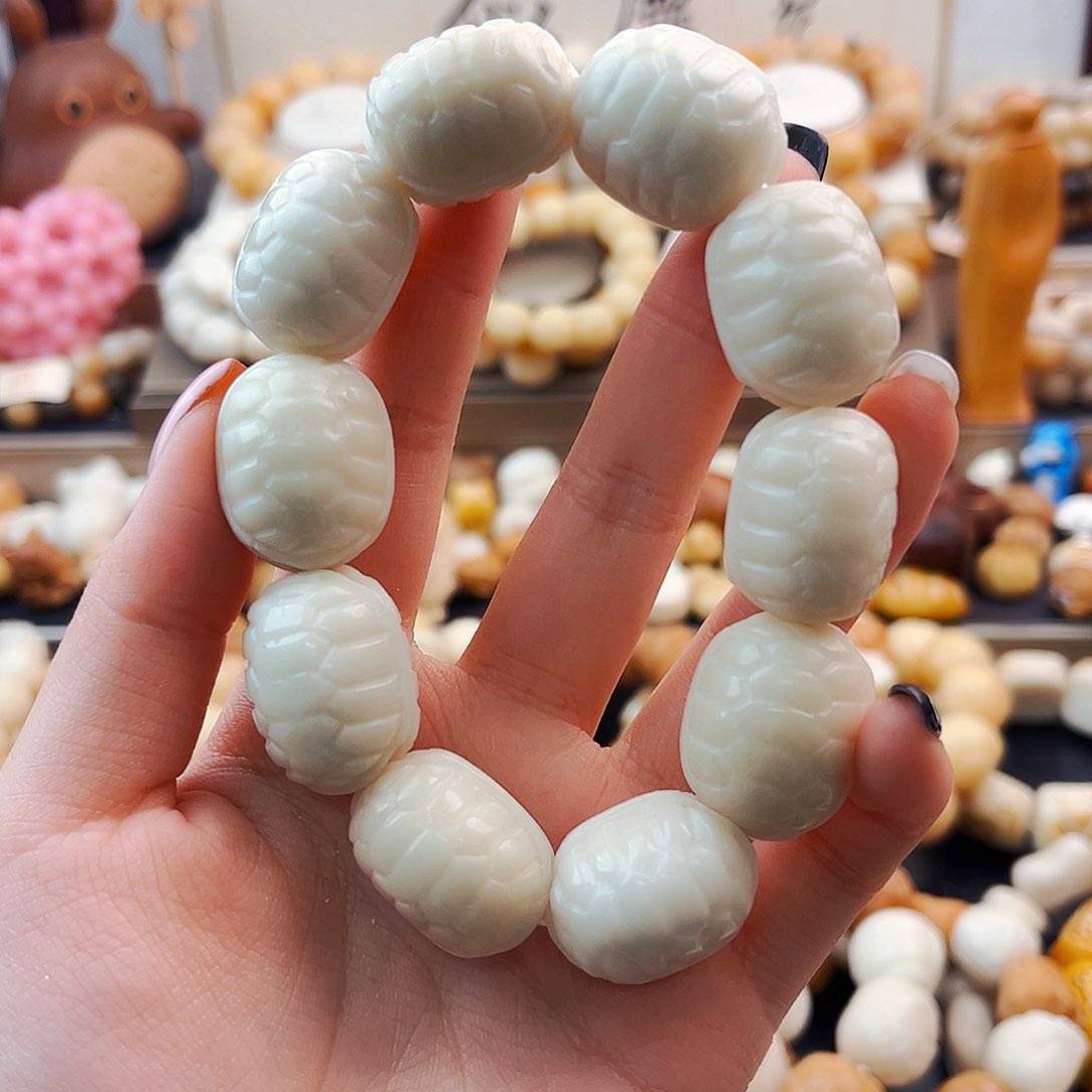 菩提根/象牙果吊坠富甲一方