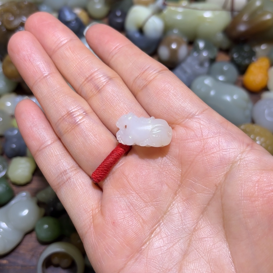 紙***鳶和田玉未镶嵌珠宝半成品