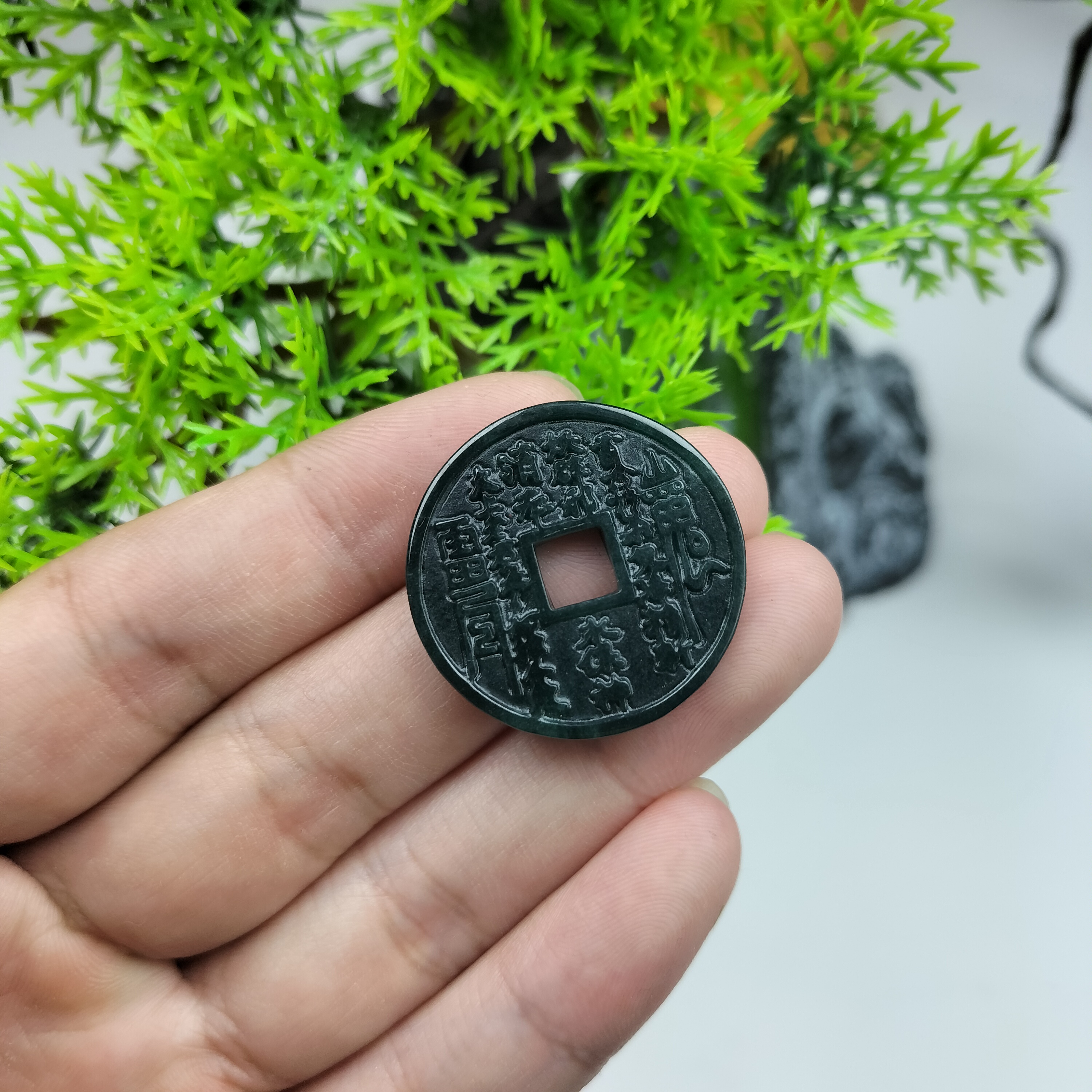 天然翡翠a货山鬼花钱吊坠