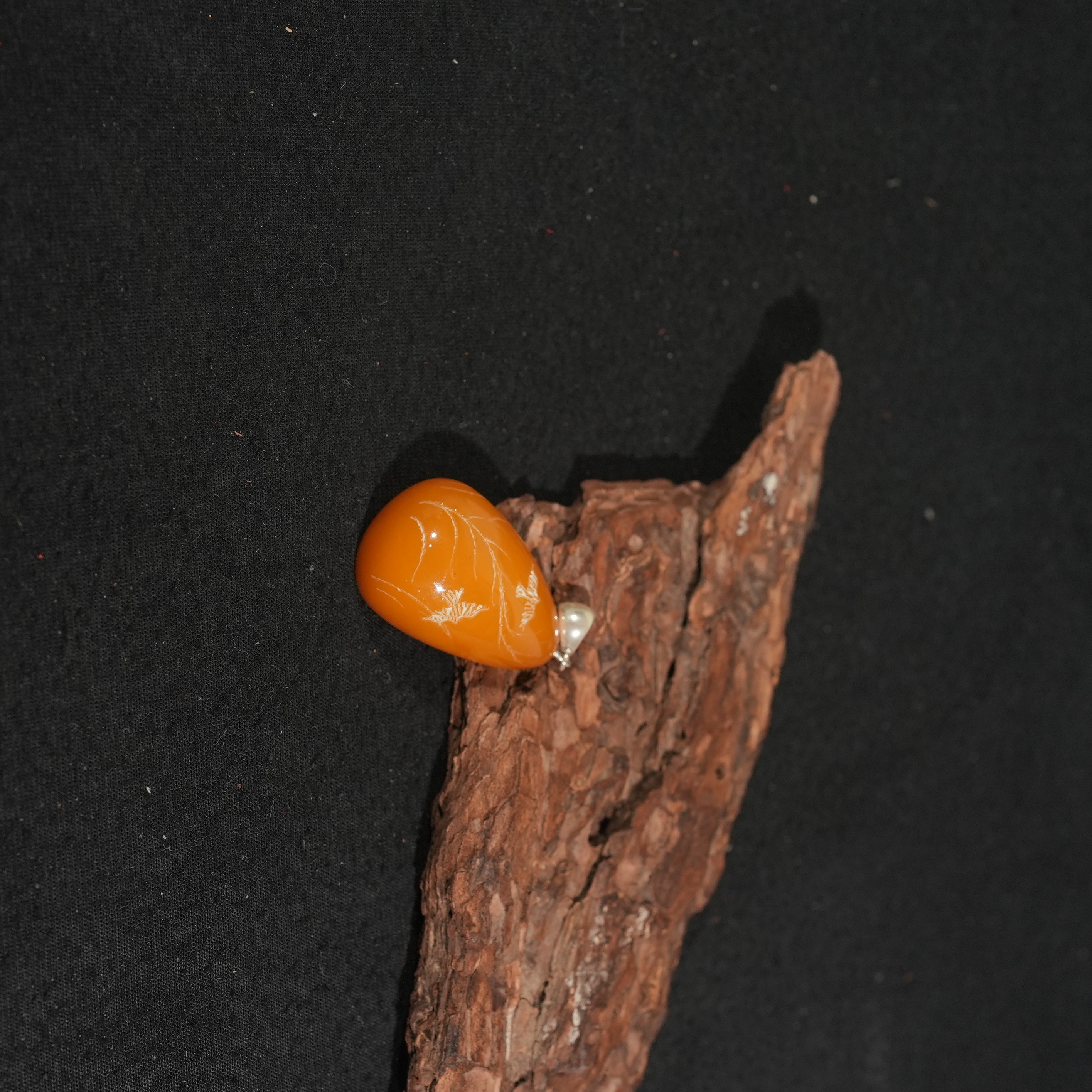 11.12香港王老板-蜜蜡吊坠9d205