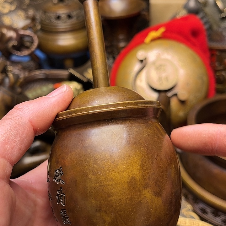 精美铜器批发档口