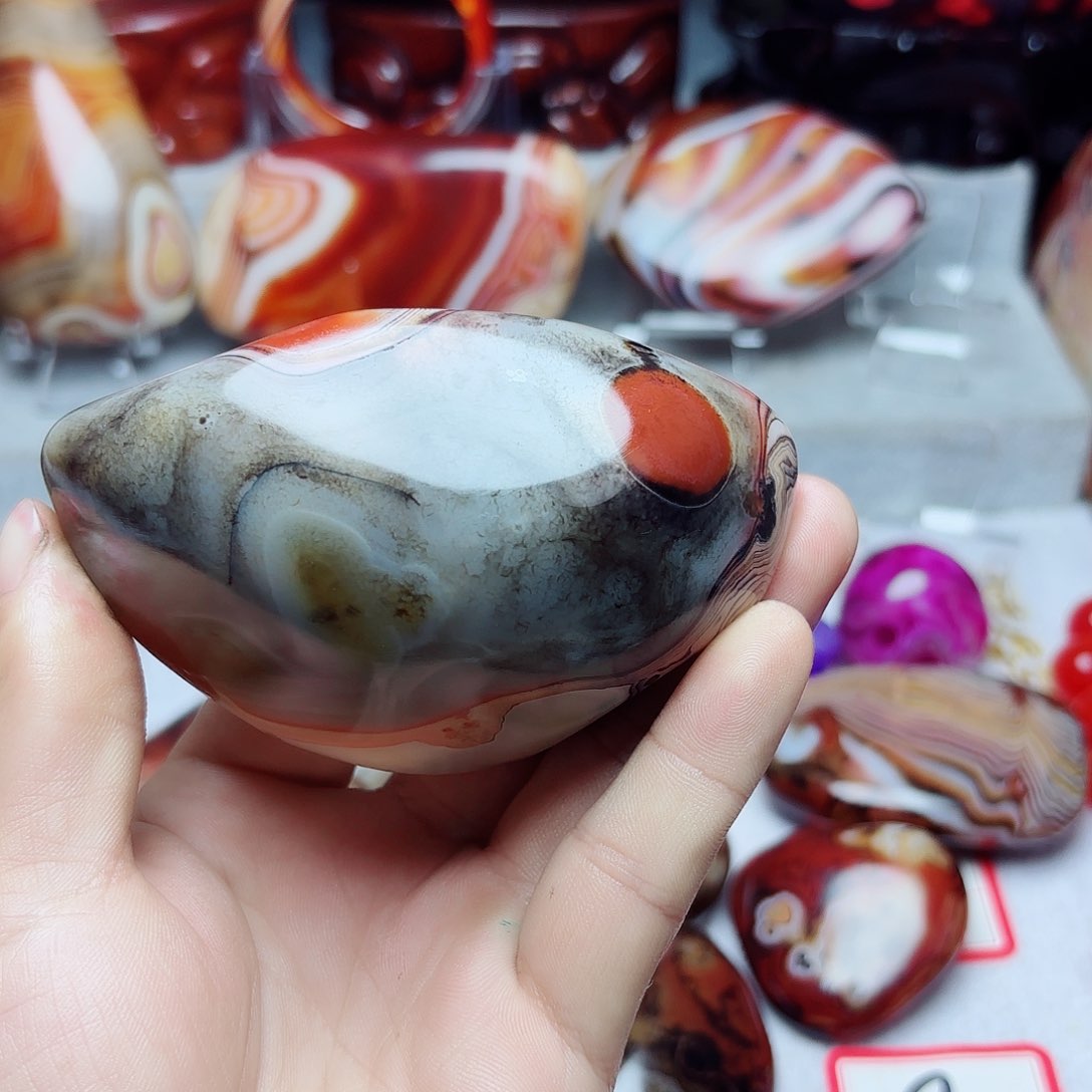 玛瑙/玉髓珠宝奇石未镶嵌一**田