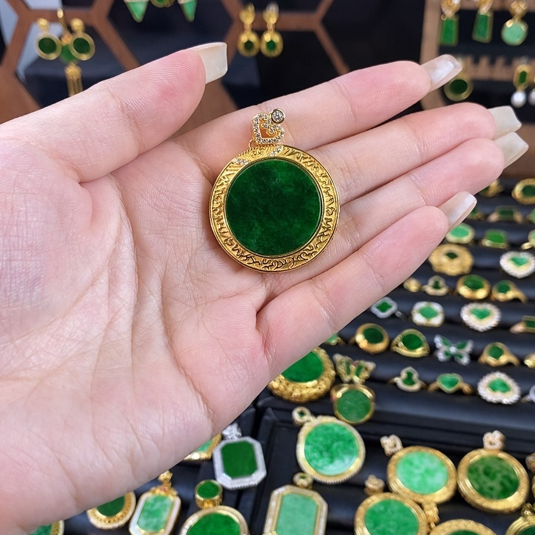 曾***华翡翠银S925镶嵌吊坠(不含链)