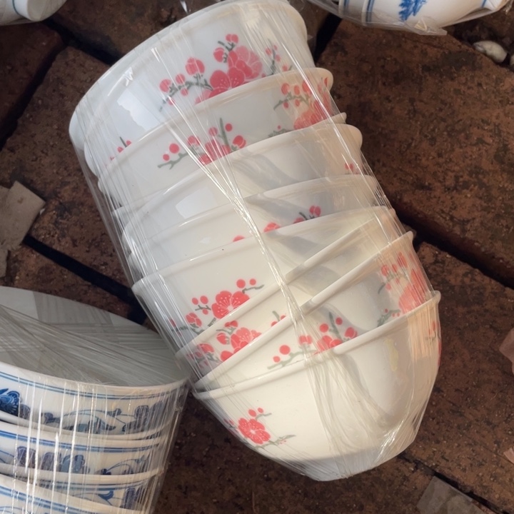 月***明摆件陶瓷盘子碗砂锅都有