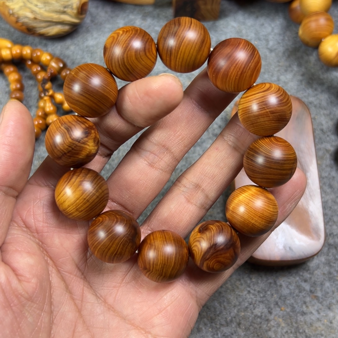 范***萨柏木（崖柏）太行2.0瑕疵黑油