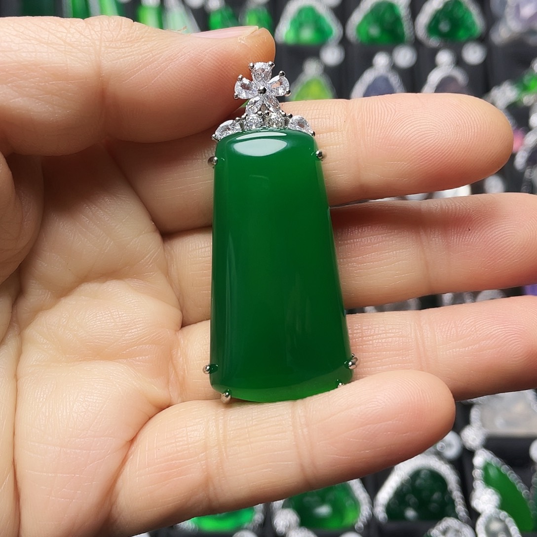 玛瑙/玉髓合金颈饰