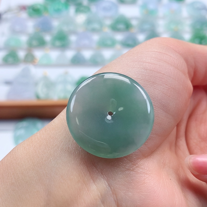 【闪购商品】翡翠吊坠(不含链)未镶嵌