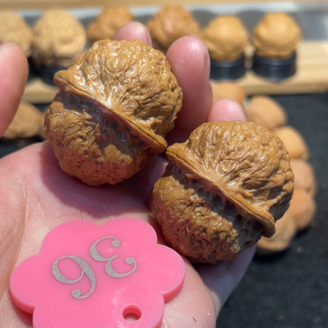 J***K妖蟾核桃38。      