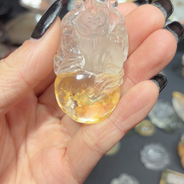 聚****未镶嵌水晶颈饰挂件