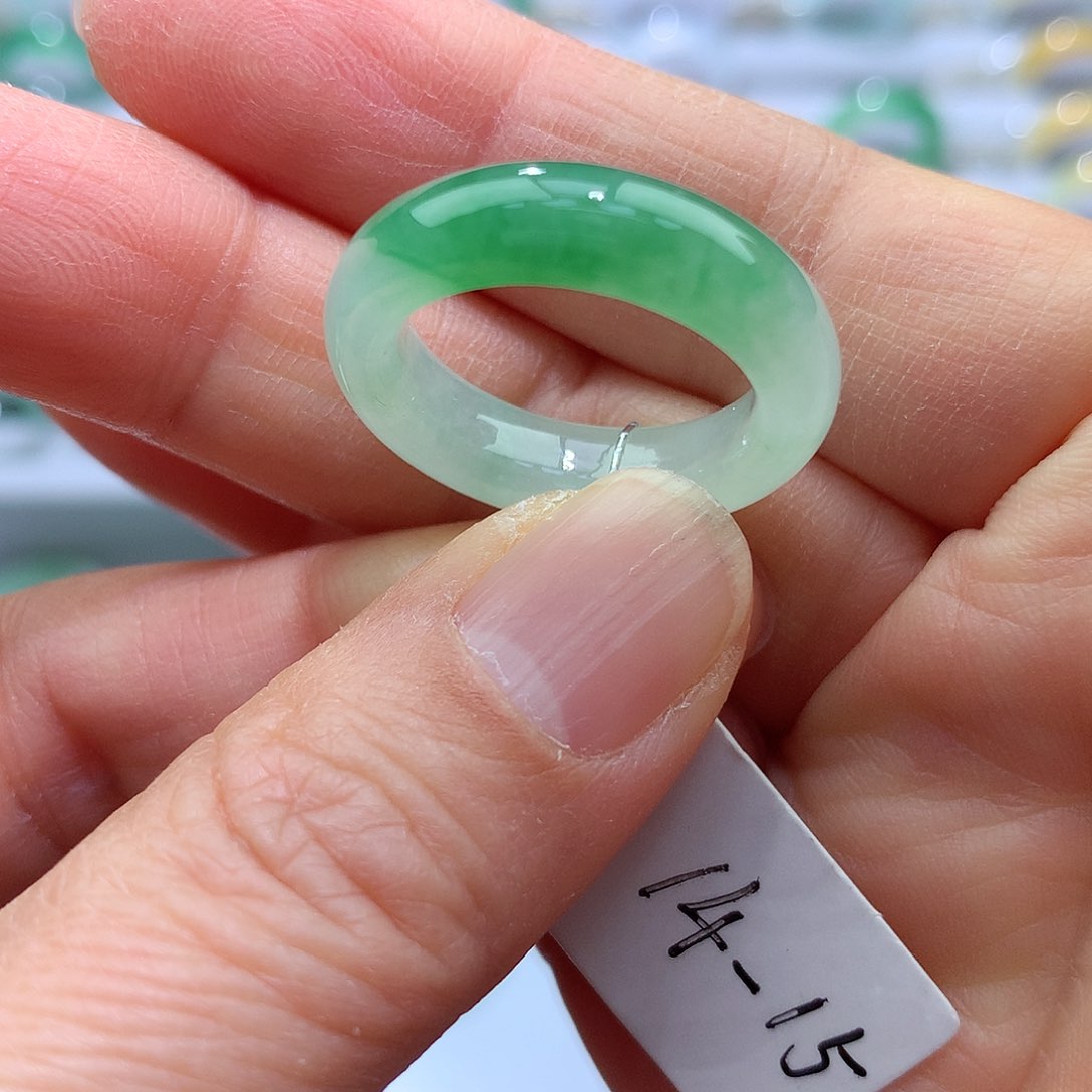 翡翠戒指未镶嵌14-15号