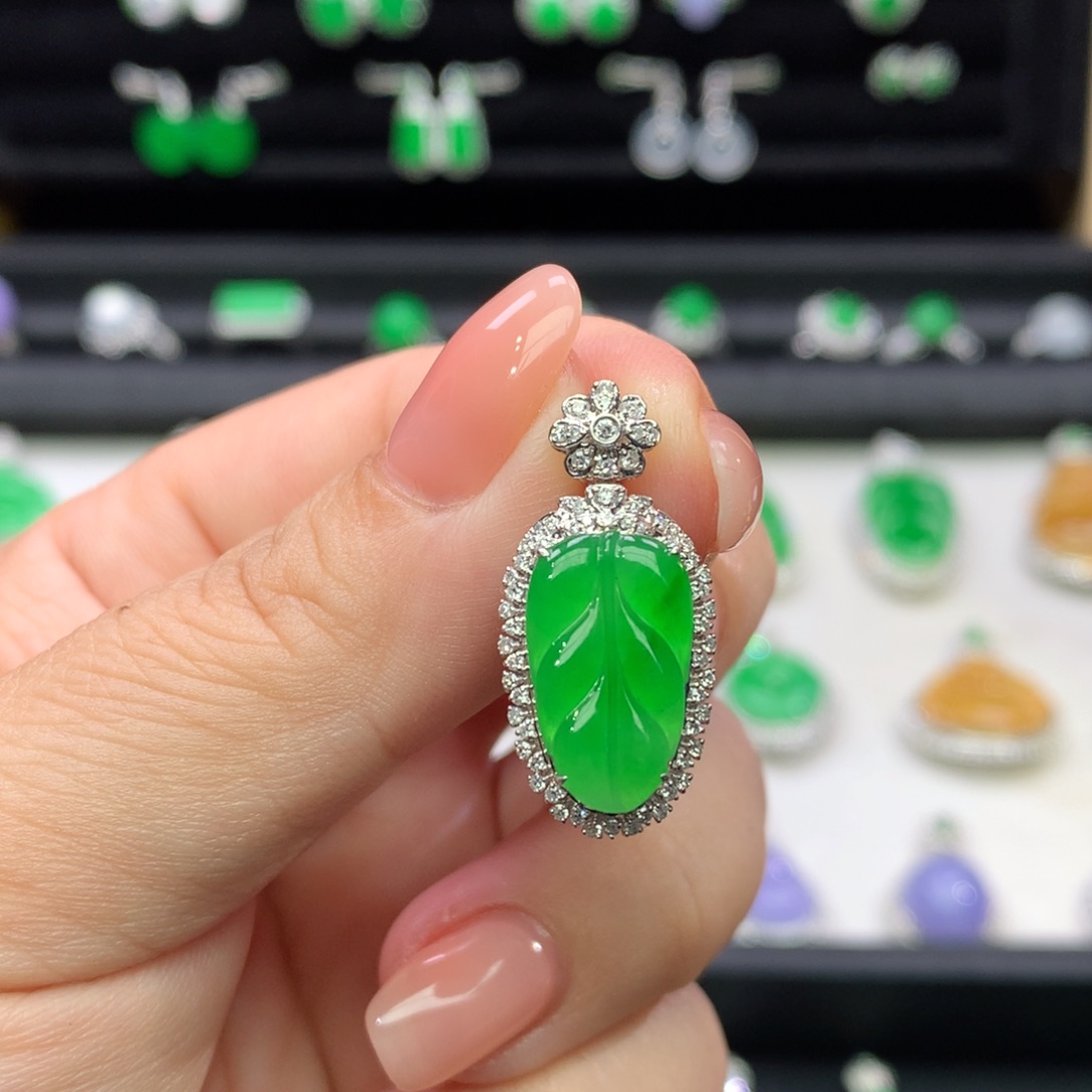 翡翠18K金镶嵌吊坠(不含链)