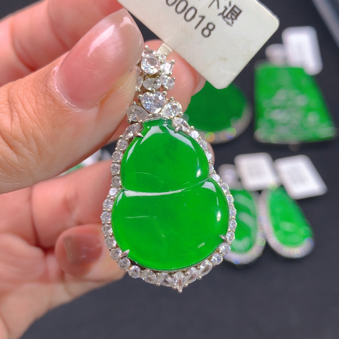 翡翠颈饰银S925镶嵌111111111