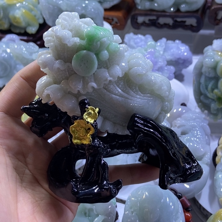 你***田翡翠未镶嵌摆件百财聚来