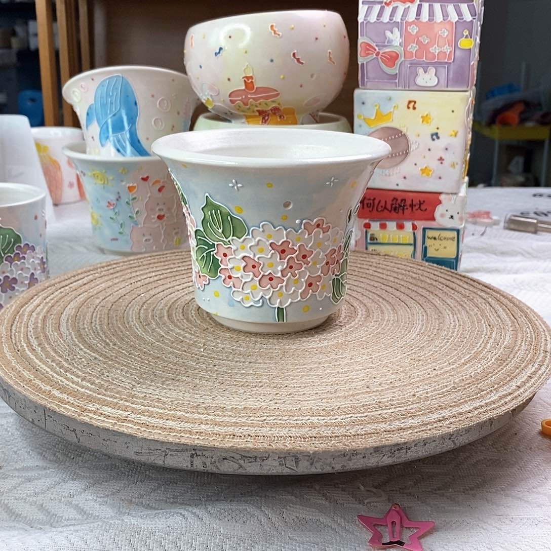 手绘手工制作陶瓷花盆13