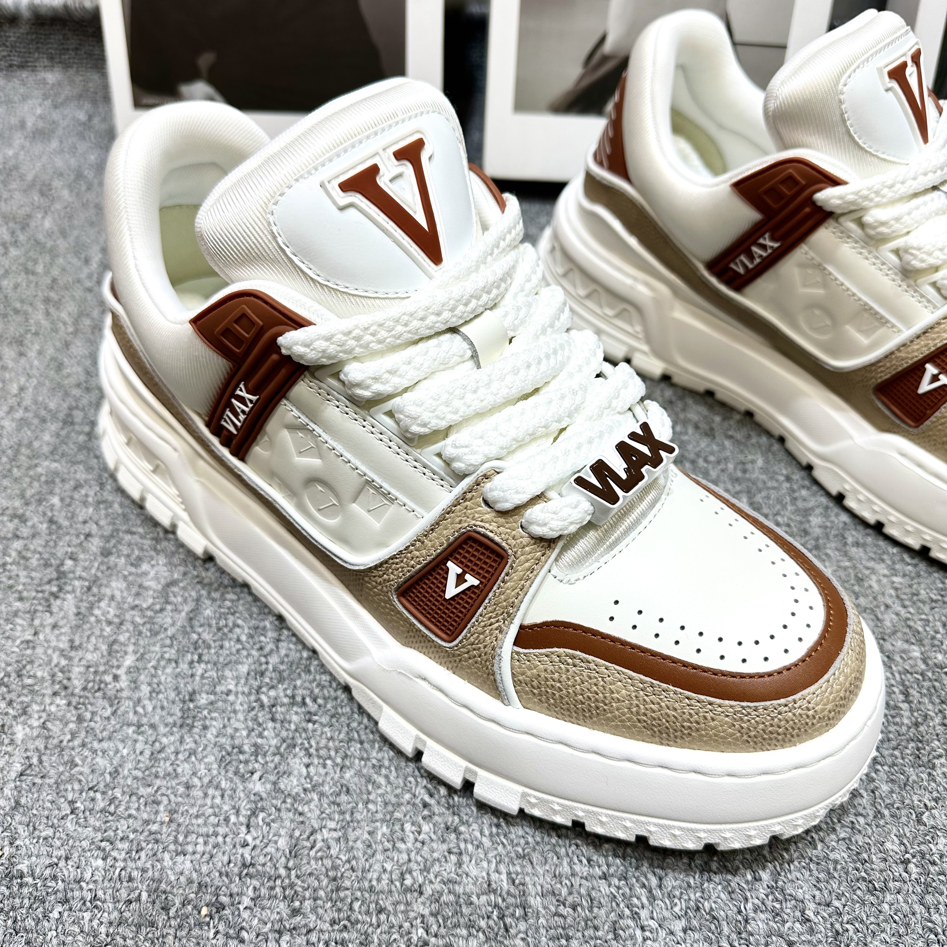 【高端鞋子】新款真皮男鞋安脚百搭软底面板鞋时尚休闲018D