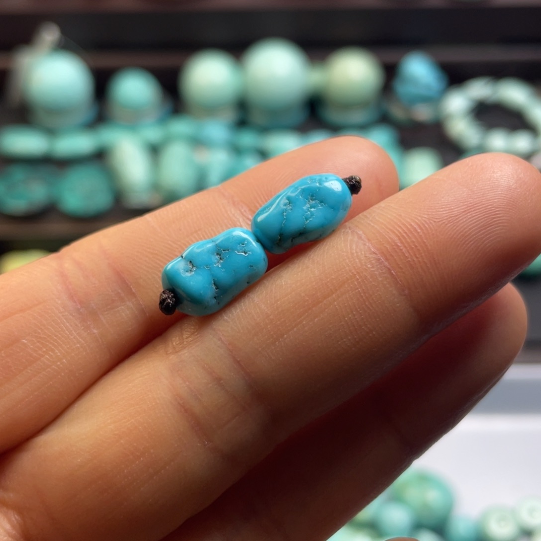 绿松石颈饰未镶嵌