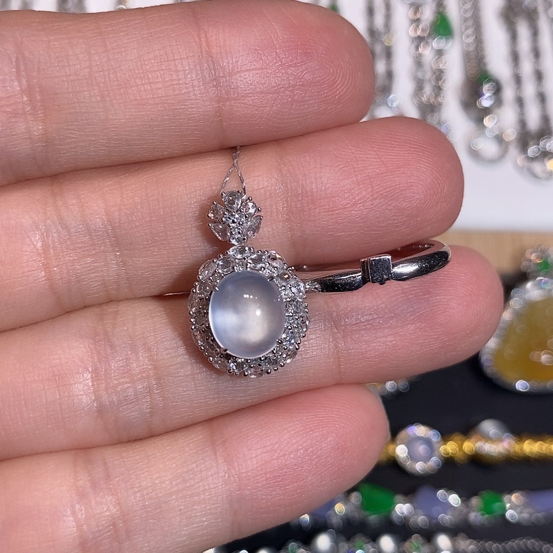 18K金镶嵌戒指翡翠戒指18k