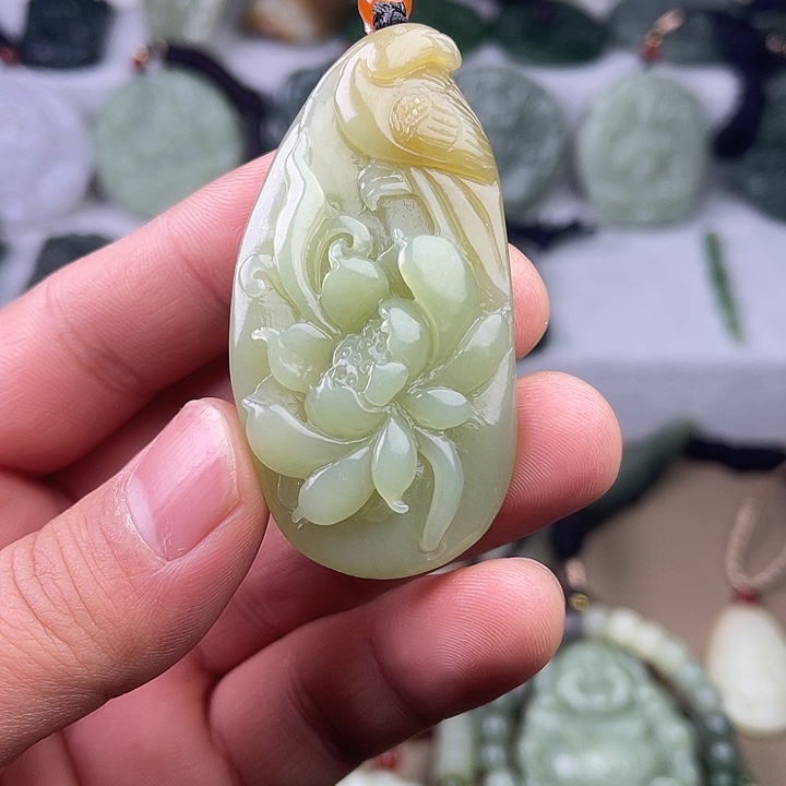 和田玉吊坠(不含链)未镶嵌