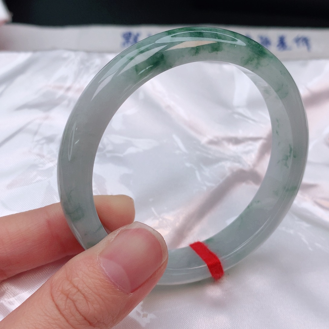 未镶嵌手镯翡翠冰飘花正圈56