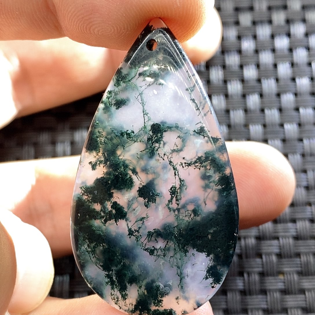 玛瑙/玉髓颈饰未镶嵌路***?